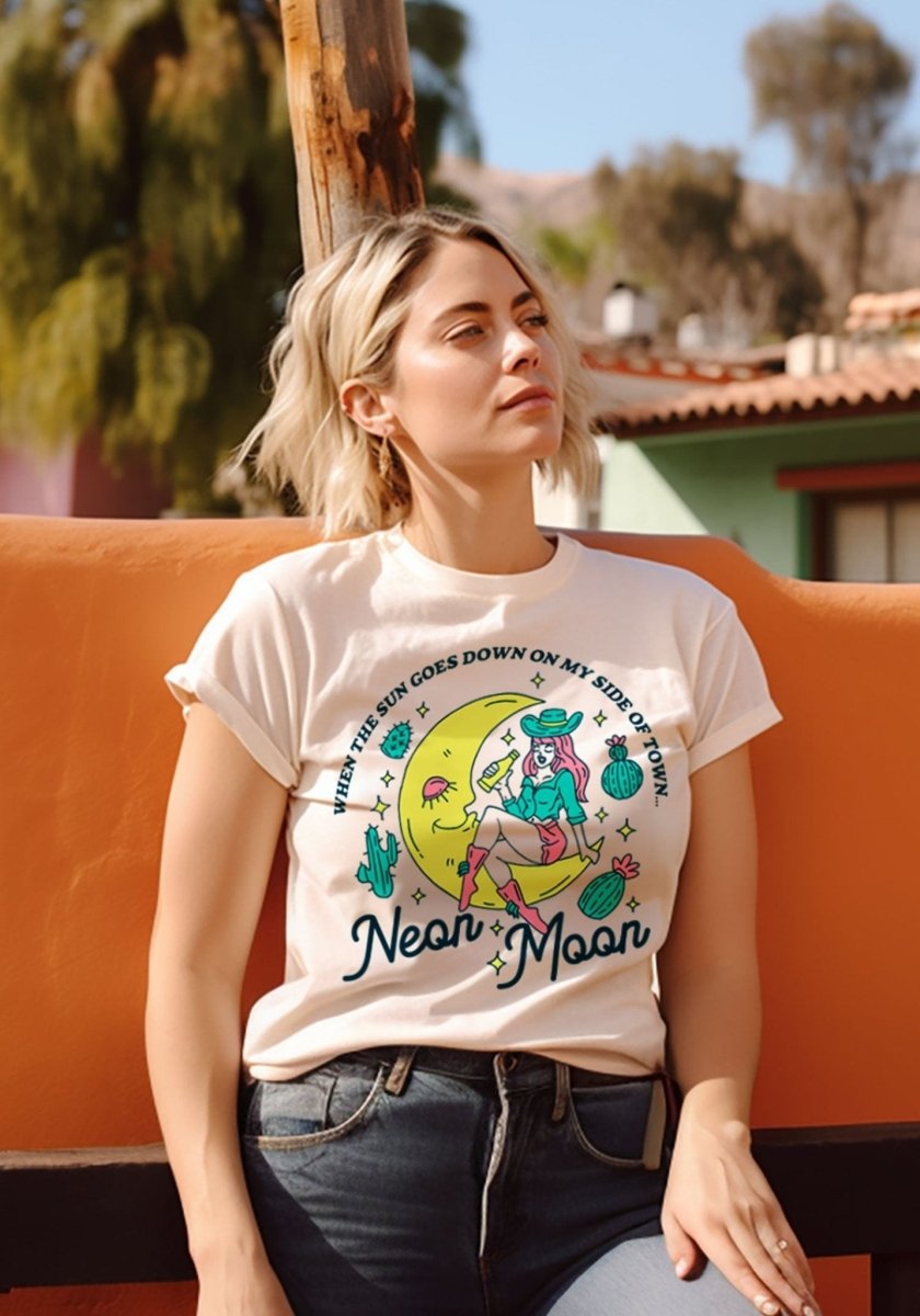 Neon Moon Cream Tee by kaeraz 80s 90s boots
