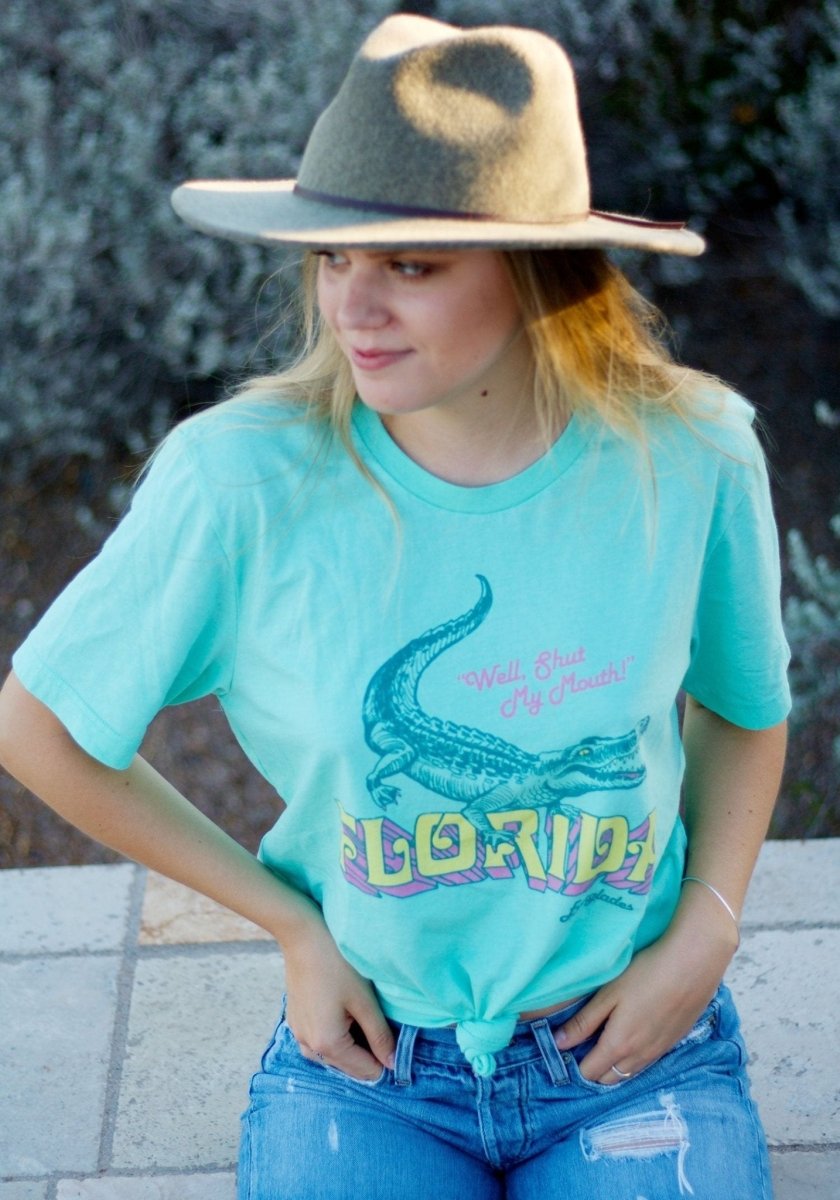 Sassy Gator Tee by kaeraz 70s shirt 70s style alligator